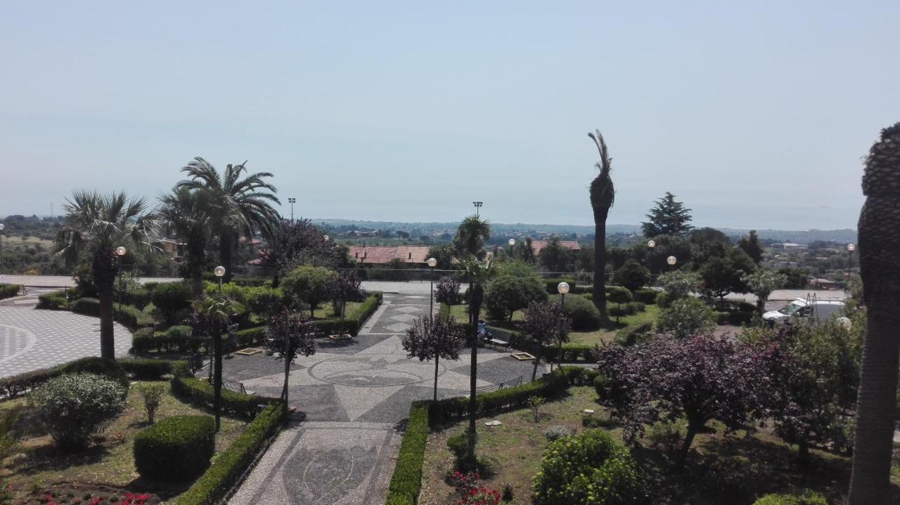 Villa Leonardi Zafferana Etnea Bagian luar foto